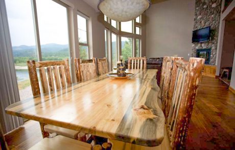 Trout Bluff dining room